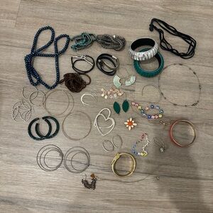 Elegant Women's Jewelry Set